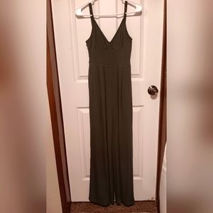 Jumpsuit/romper sz med. New w/ tags Olive green